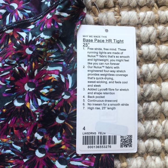 Lululemon Base Pace HR Tight 25” size 4 - Picture 3 of 4